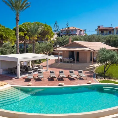 Carvella - A Sublimely Relaxing Escape! Villa *
