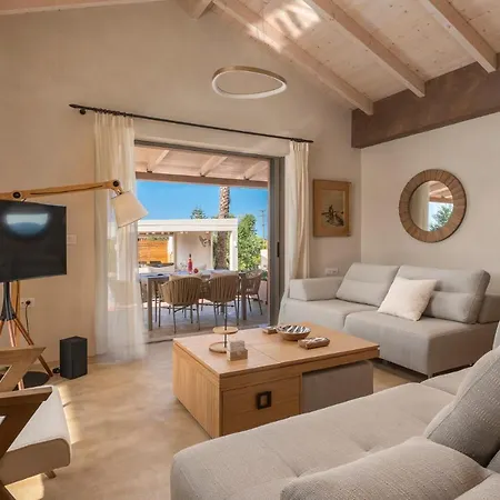 Villa Carvella - A Sublimely Relaxing Escape! *